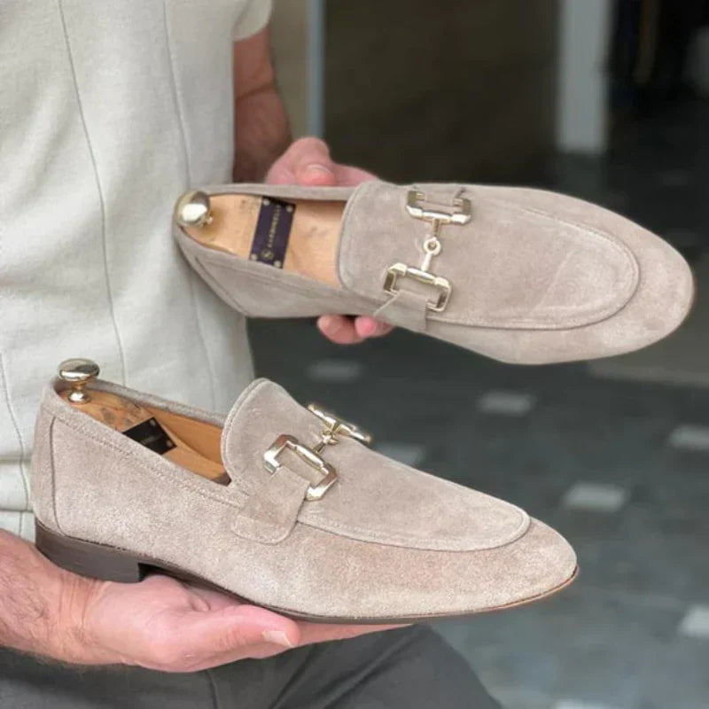 Mocassins en daim avec boucle en métal