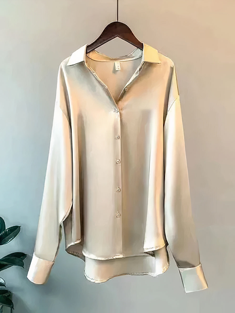 Blouse en satin à manches longues