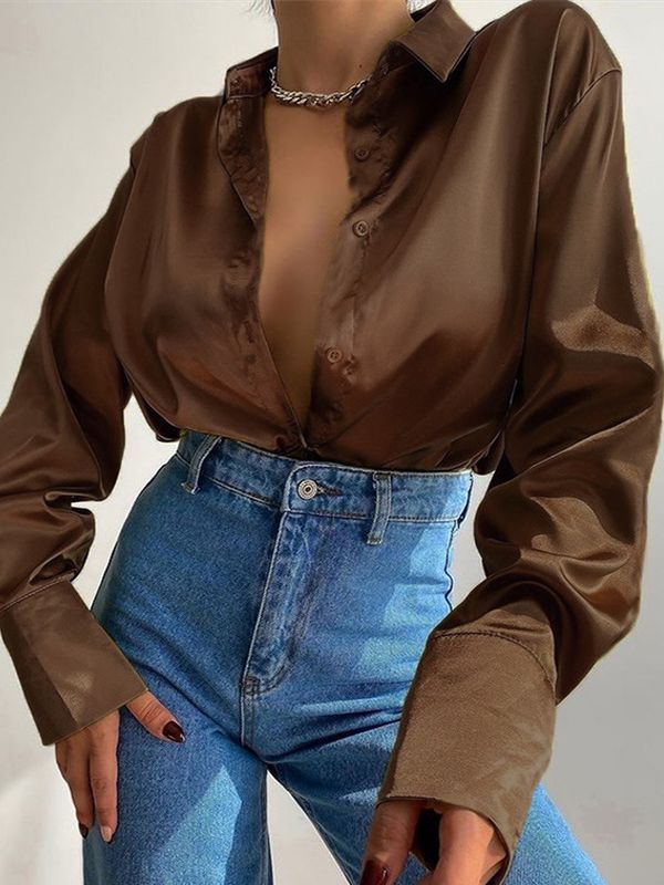 Blouse en satin à col polo de Cripes Sophia | chemisier en soie pour le bureau | design vintage avec nœud lâche | mode élégante