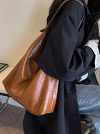 Bequeme Damen Schultertasche mit Reißverschluss