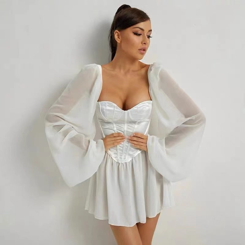 Robe de soirée élégante blanche à manches lanternes