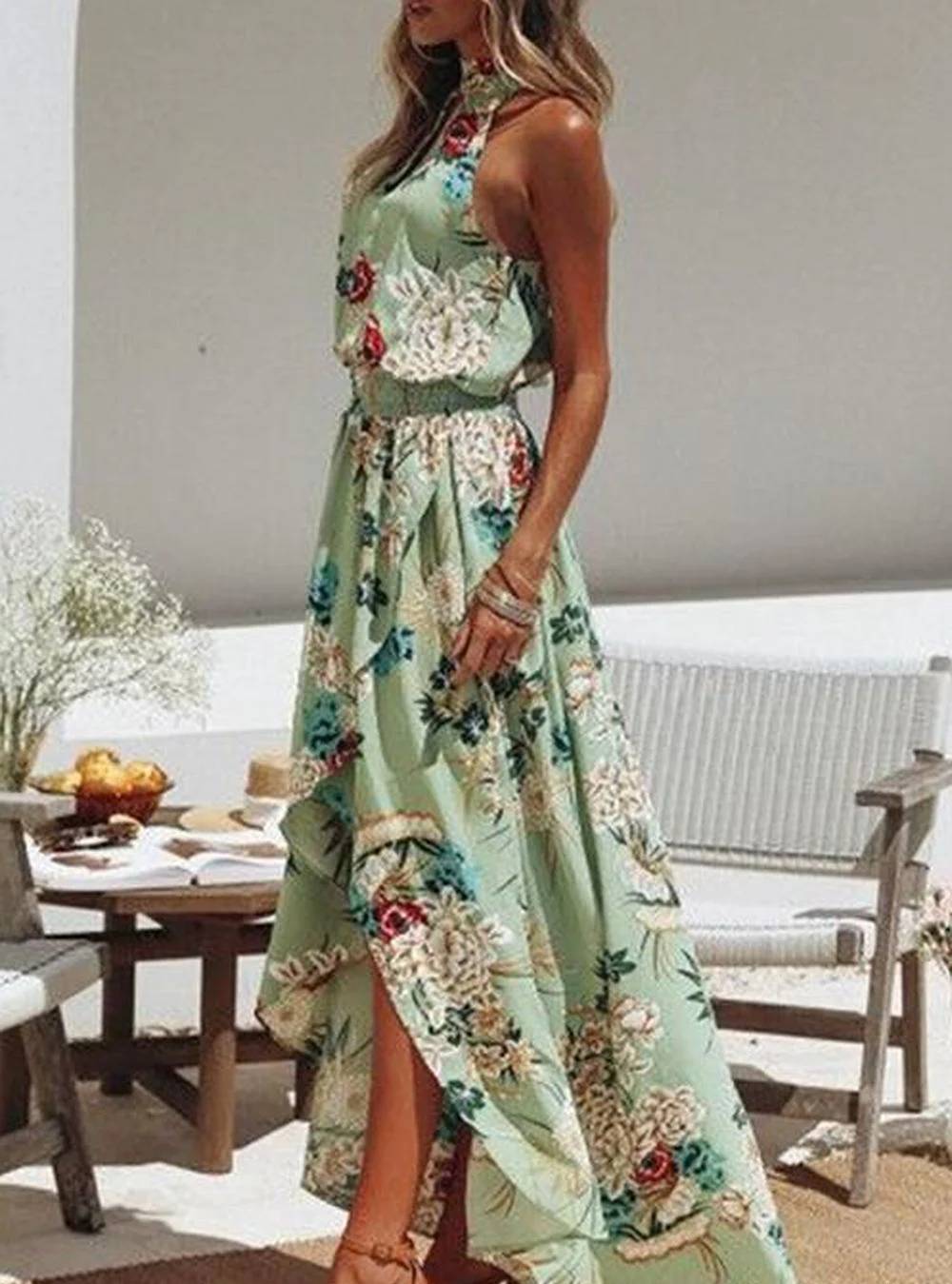 Robe verte à imprimé floral et col rond à la mode