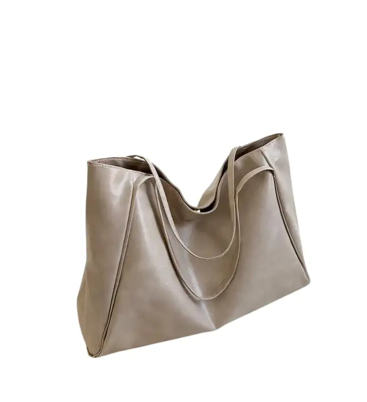 Schulterhandtasche aus trendigem Leder
