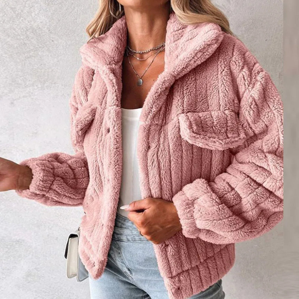 Dana™ l Manteau en peluche rabattu avec fermeture boutonnée et col