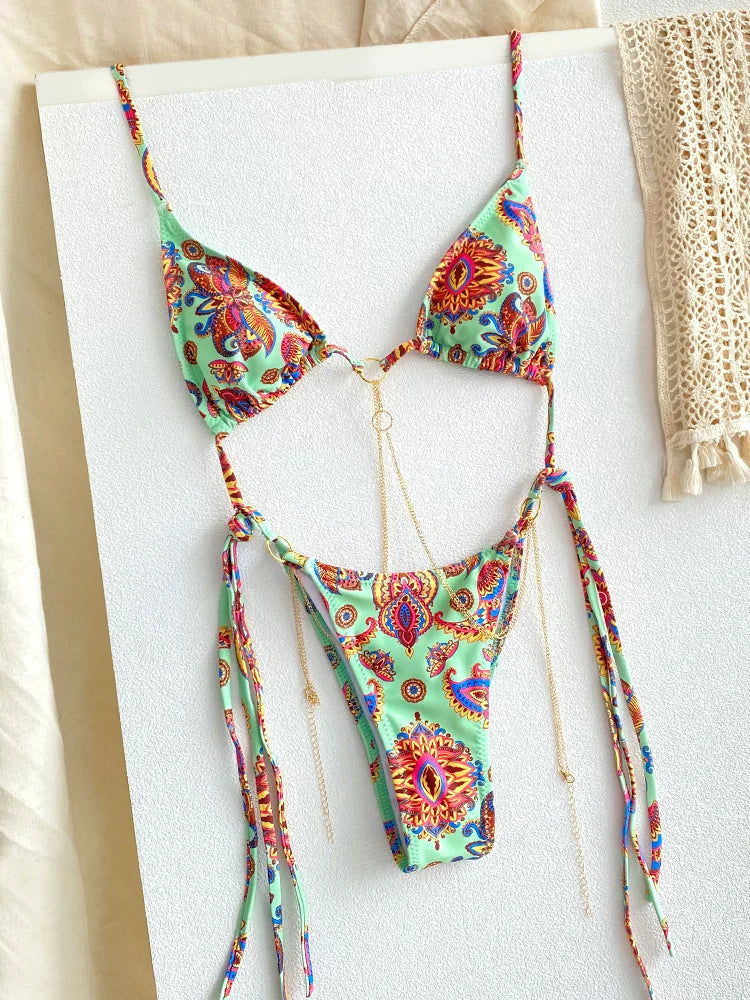 Brazilian bikini avec chaîne