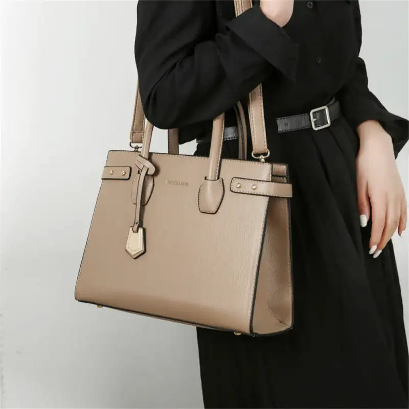 Rechteckige Schultertasche aus Leder