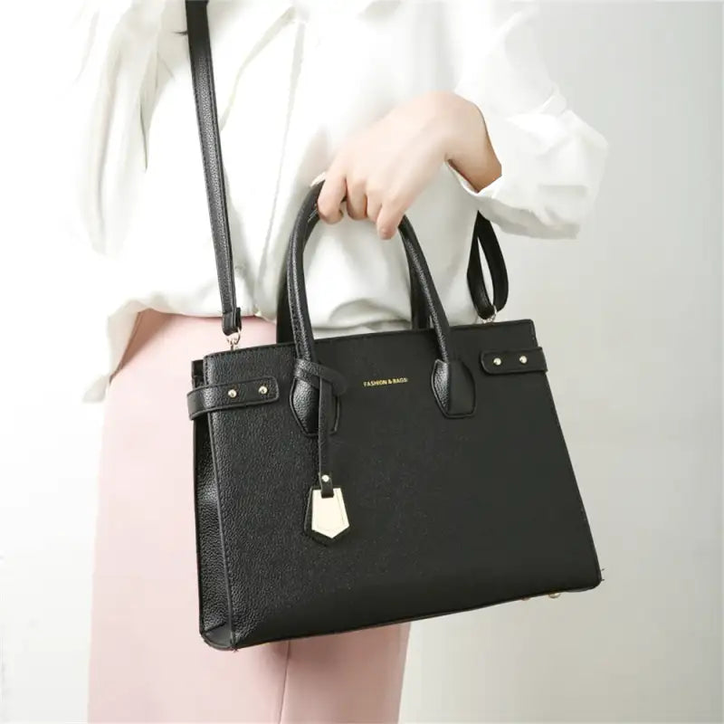 Rechteckige Schultertasche aus Leder