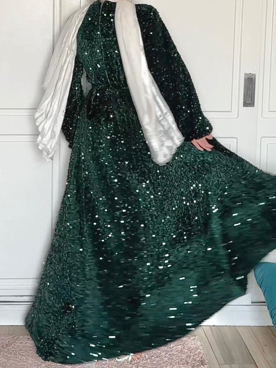 Robe à paillettes à manches longues et col rond