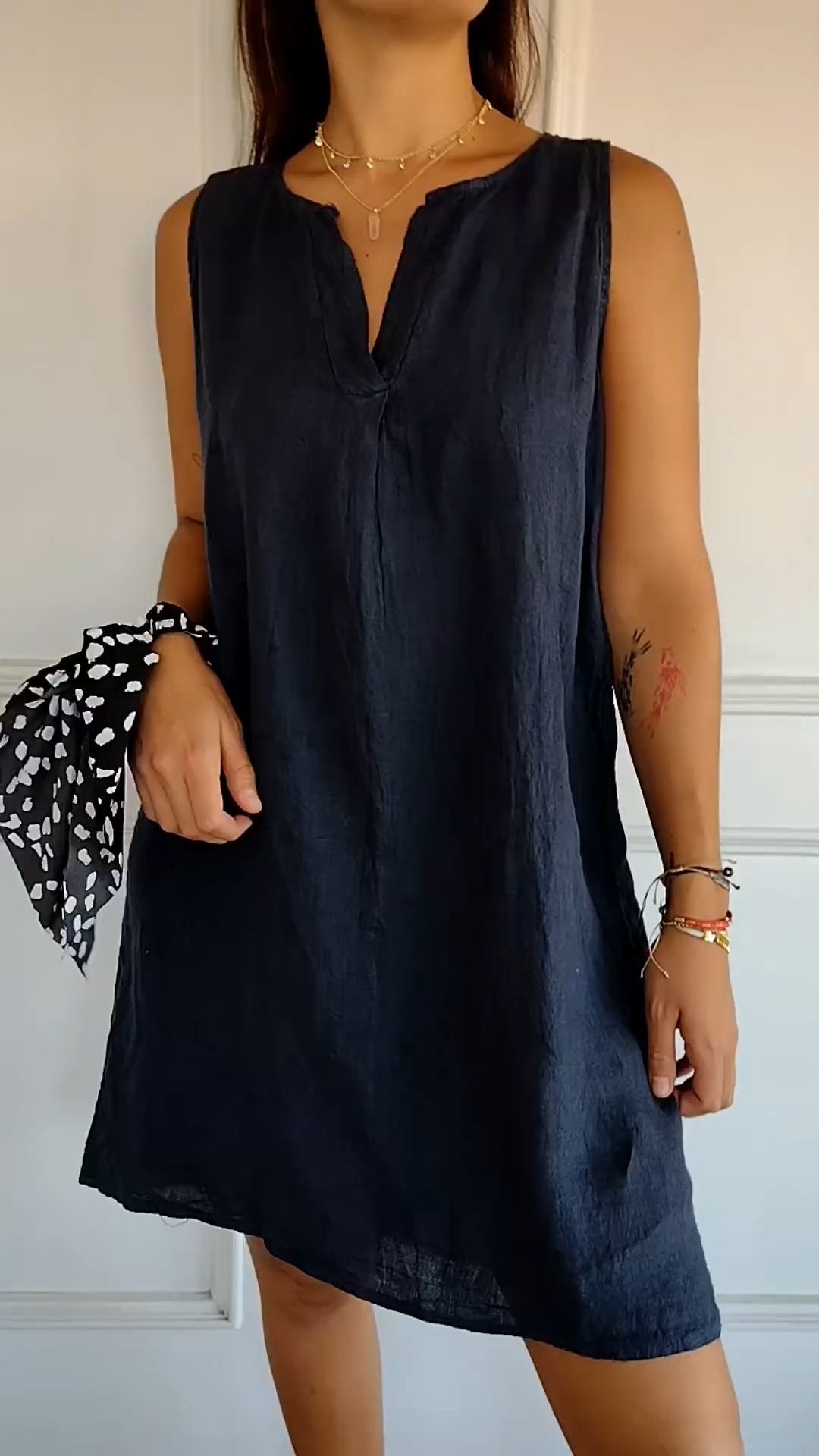 Robe cripes en coton et lin avec col V