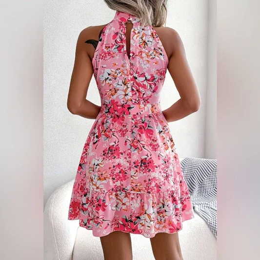 Robe trapèze florale à nouer à la taille et ourlet à volants