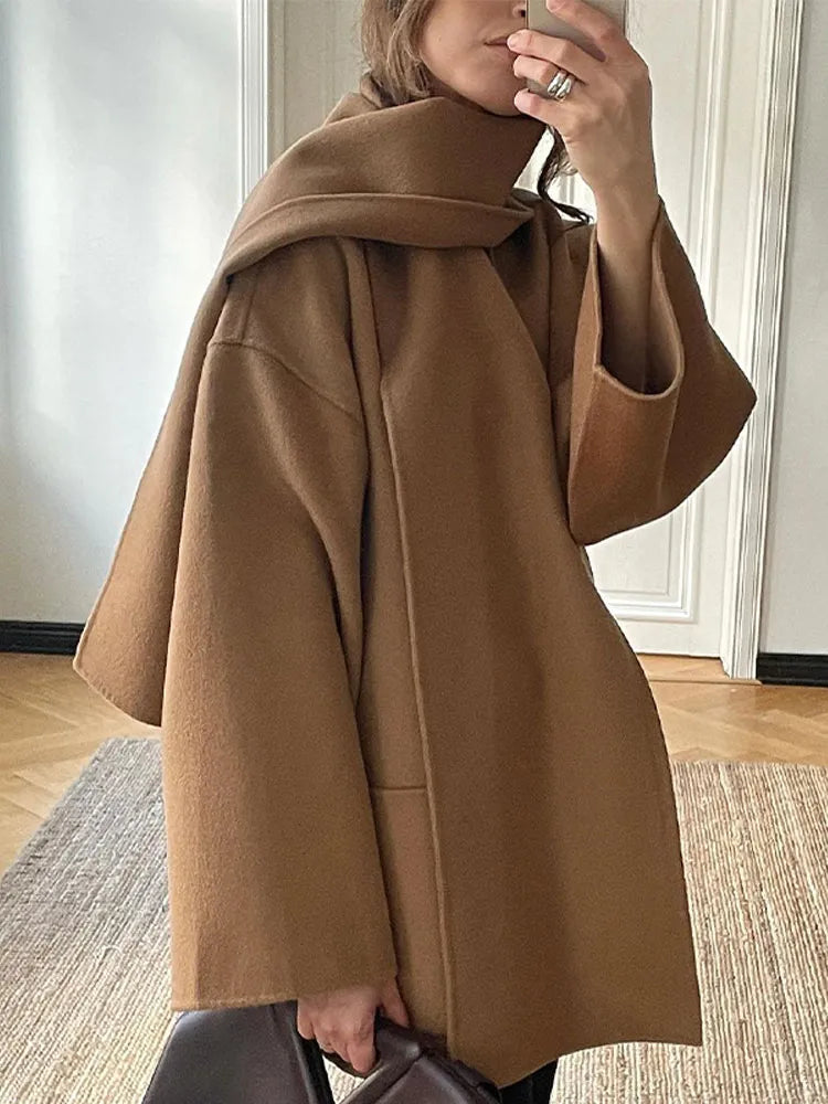 Crêpes | Manteau couleur camel avec écharpe