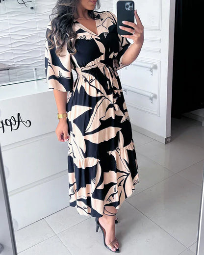 Meggie™ | Robe fleurie à col en V