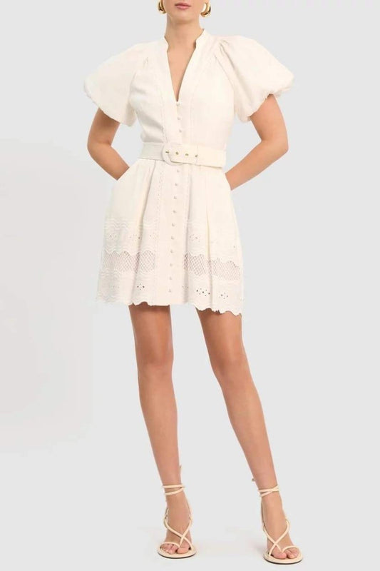 Mini robe avec décolleté en V brodé