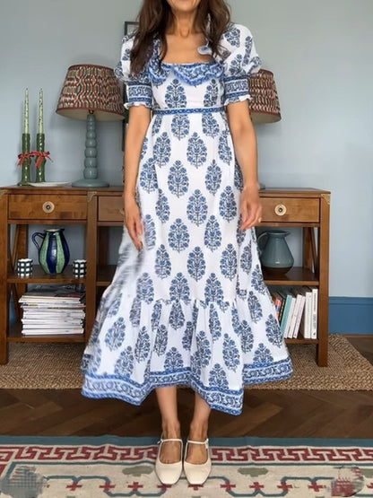 Robe d'été bleue imprimée