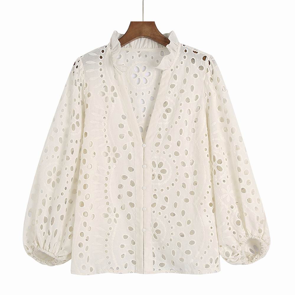 Blouse femme avec découpes