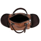 Geräumige Handtasche aus weichem Leder mit Tragriemen und Reißverschlussverschluss