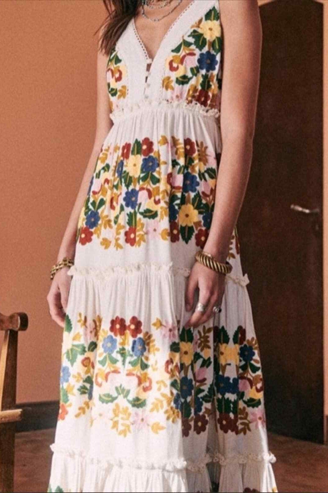 Robe midi imprimée avec garniture