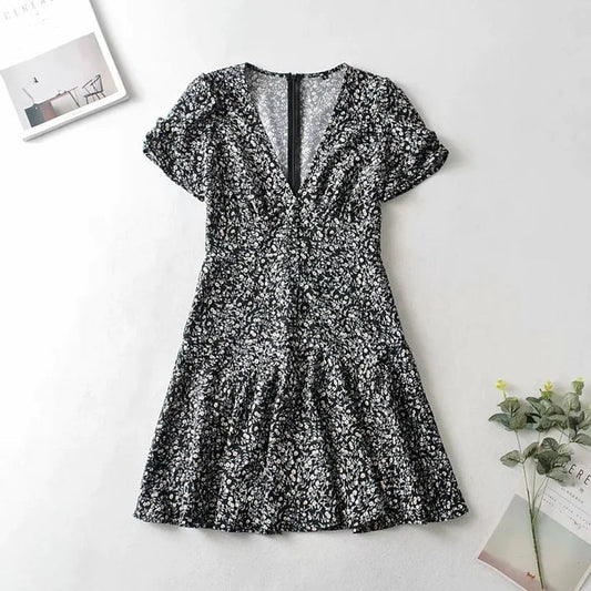Kiersten | DAMES JURK MET BLAUWE BLOEMENPRINT VOOR DE ZOMER EN HET STRAND