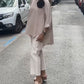 Elegante blouse met een onregelmatige snit en lange mouwen