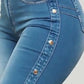 LuciaPregiato™️ Flare jeans met knoopdetail